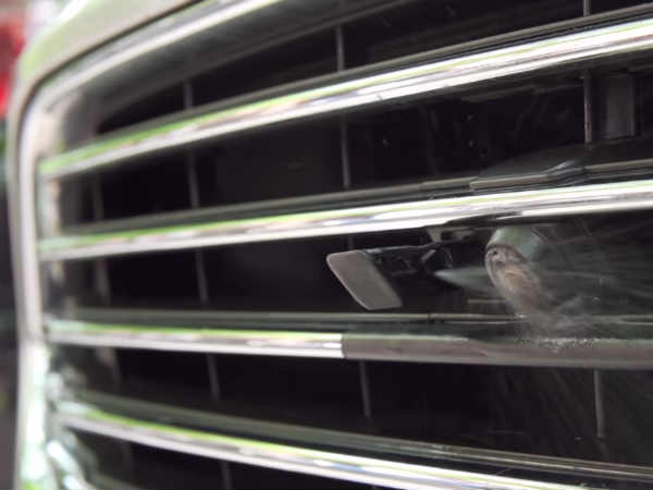 फोर्ड की ये कार सड़क पर चारो तरफ खुद रखेगी नजर c