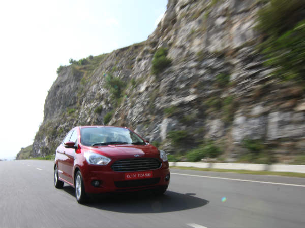 Review• जानिये नई फोर्ड फिगो एस्‍पायर में क्‍या है खास