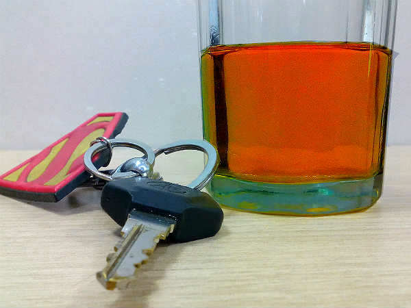 3• ड्रंक एंड ड्राइव 