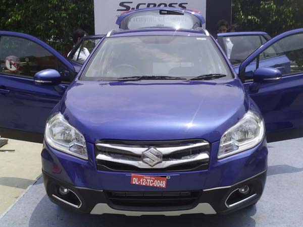 मारूति ने पेश कर दी अपनी बहु प्रतिक्षीत कार एस-क्रॉस 