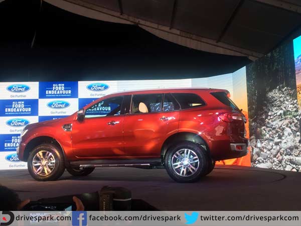 कीमत: (एक्स-शोरूम, मुंबई)