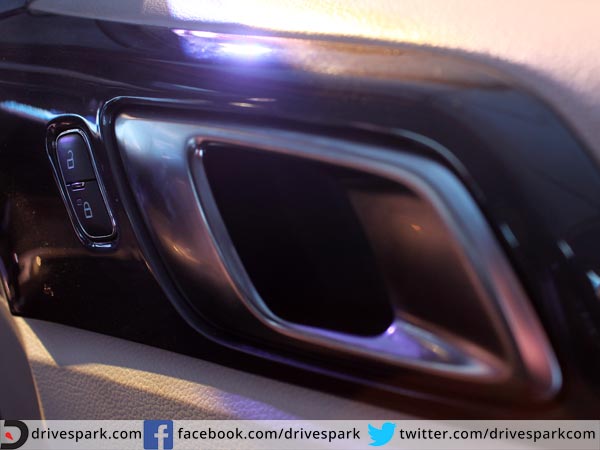 Live Pics from grand launching of Ford Endeavour 