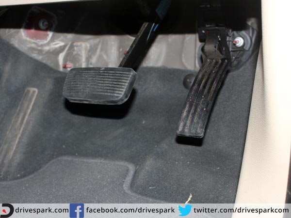 Live Pics from grand launching of Ford Endeavour 