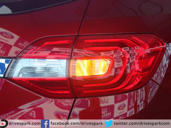 Live Pics from grand launching of Ford Endeavour 