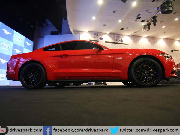 तस्वीरों में देखें फोर्ड इंडिया की सबसे लोकप्रिय कार मस्टैंग