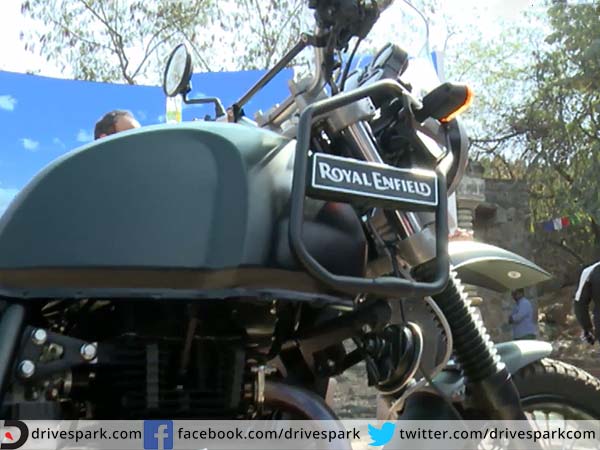 फ्रंट व्हील 21 इंच डायमीटर का