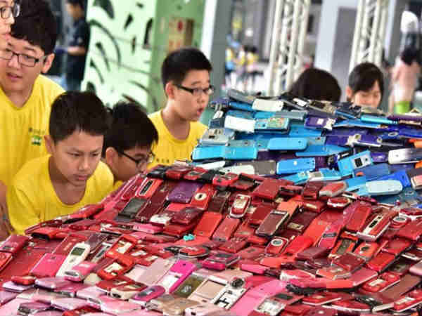 SHOCKING : इस ताइवानी आर्टिस्‍ट ने मोबाइल फोन्‍स से बना दी कार, जानिए कैसे