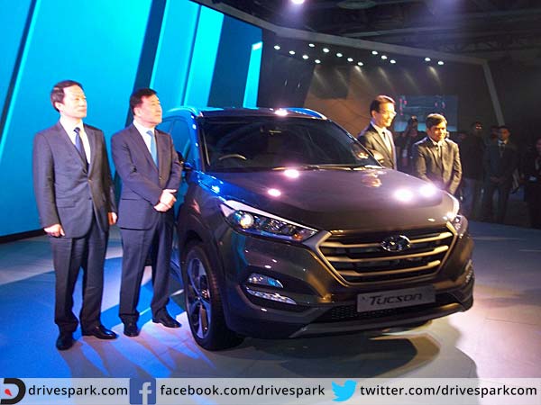 आम बजट का कार बाजार पर बुरा असर, जानिए कौन सी कारें कितनी हुईं महंगी 