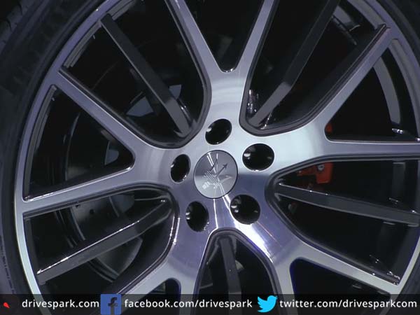 Luxury Sports Car : लग्ज़री कार मासेराती लवांते 2017 में भारत में दे सकती है दस्तक