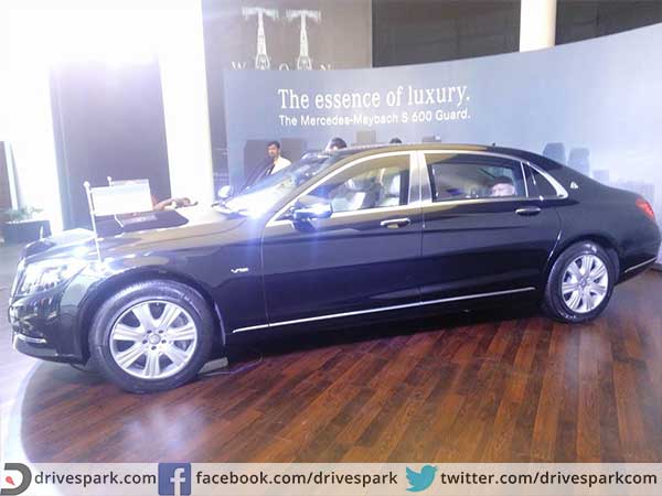 मर्सिडीज मेबैक एस600 गार्ड : भारत में मर्सिडीज की इस सबसे प्रीमियम लग्‍जरी कार पर बम तक का हमला रहेगा बेअसर! 