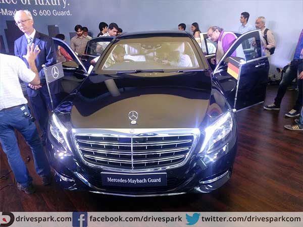 मर्सिडीज़-मेबैक एस600 गार्ड की खासियतें : 