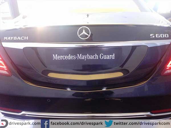 मर्सिडीज मेबैक एस600 गार्ड : 