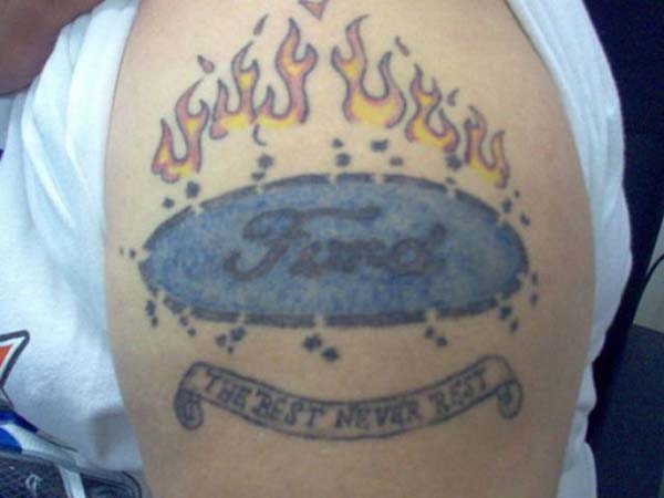 दीवानगी : मिलिए दुनिया के सबसे बड़े कार टैटू गुदवाने वाले इन असली दीवानों से 