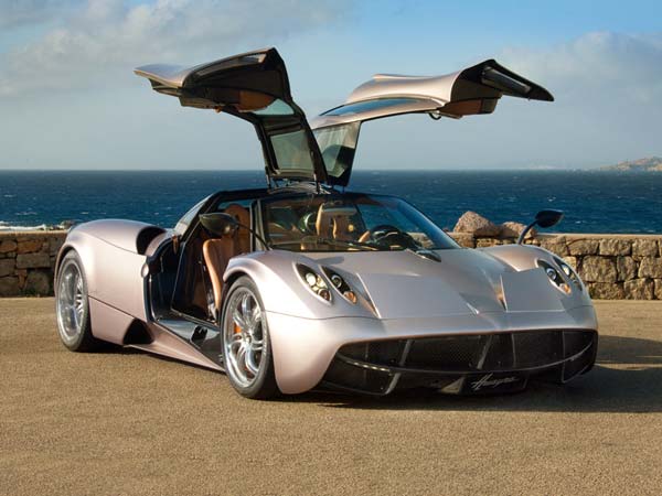 PAGANI HUAYRA BC: इस हाइपरकार को खरीदने में अच्‍छे-अच्‍छे रईसों का छूट जाता है पसीना