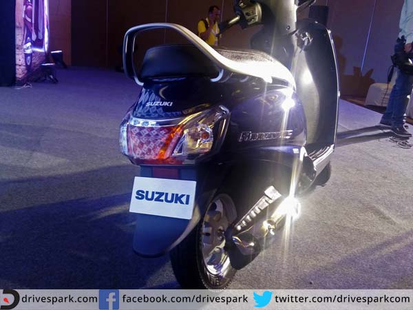 सुजुकी एक्‍सेस 125 सीसी स्‍कूटर का 2016 फेसलिफ्ट वर्जन हुआ लॉन्‍च, कीमत 53,887 रुपये