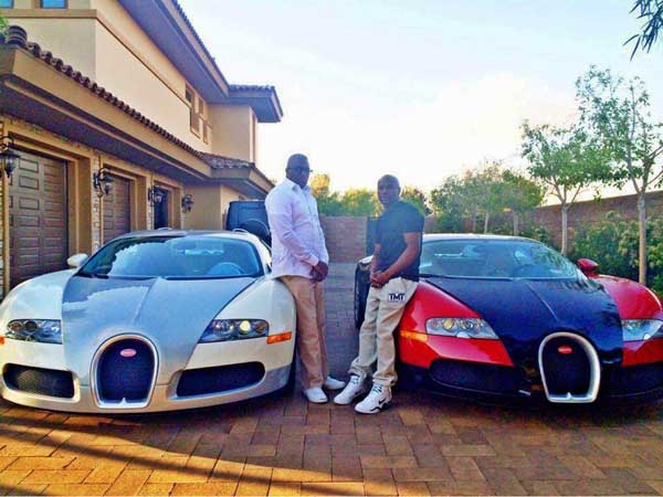 फ्लॉयड मेवेदर : दुनिया के सबसे अमीर खिलाड़ी के पास हैं 45 करोड़ से ज्‍यादा की कारें, अब बुगाटी शिरॉन की बुक !