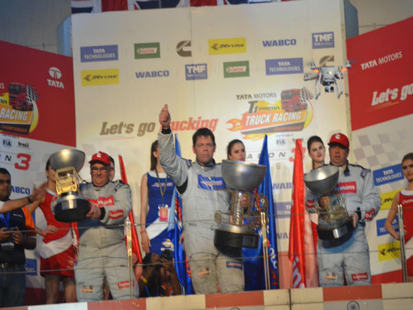 टाटा मोटर्स टीवन प्राइमा ट्रक रेसिंग : 50 हजार से ज्‍यादा दर्शकों की मौजूदगी में देसी ट्रक ड्राइवर्स ने बुद्ध इंटरनेशनल सर्किट पर ट्रक रेसिंग कर रचा इतिहास !