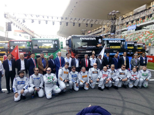 टाटा मोटर्स टीवन प्राइमा ट्रक रेसिंग : 50 हजार से ज्‍यादा दर्शकों की मौजूदगी में देसी ट्रक ड्राइवर्स ने बुद्ध इंटरनेशनल सर्किट पर ट्रक रेसिंग कर रचा इतिहास !