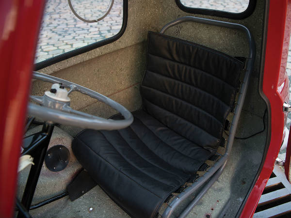 1 करोड़ 16 लाख में बिकी 1964 पील पी50