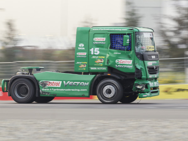 PICS GALLERY : तस्‍वीरों में देखिए टाटा टीवन प्राइमा ट्रक रेसिंग सीजन 3 की झलकियां 