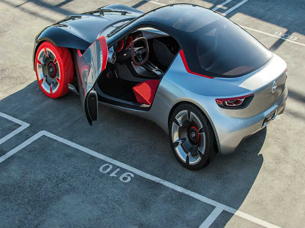 Opel GT Concept Car : जेनेवा ऑटो शो में प्रदर्शित हुई इस कार को फ्यूचर कार कहा जा रहा है, जानि
