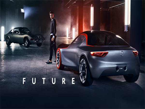 Opel GT Concept Car : जेनेवा ऑटो शो में प्रदर्शित हुई इस कार को फ्यूचर कार कहा जा रहा है, जानि
