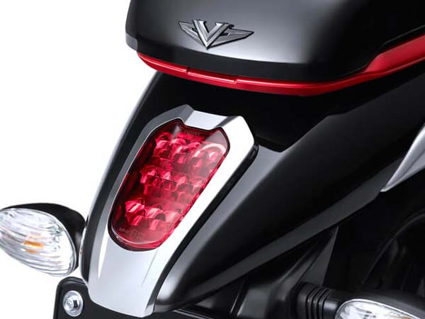 Bajaj V15 : 499 रुपये में घर बैठे मिलेगी बजाज की यह सॉलिड और स्टायलिश बाइक 