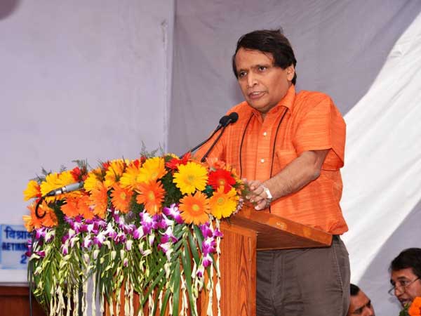 दिल्‍ली-आगरा के बीच दौड़ी भारत की सबसे तेज ट्रेन गतिमान एक्‍सप्रेस, शताब्‍दी से भी महंगा है किराया 