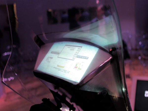 एसएमएस और ईमेल करिए चेक 