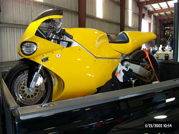 डीजल या केरोसिन से चलती है