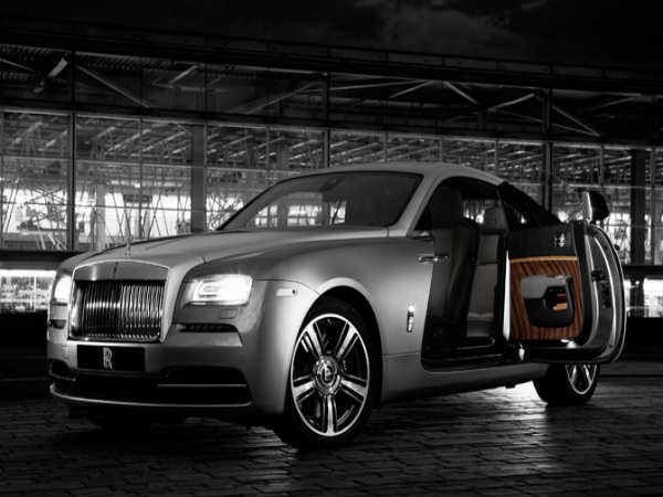 4 : 100 पाउंड से भी ज्यादा लगता है पेंट! 