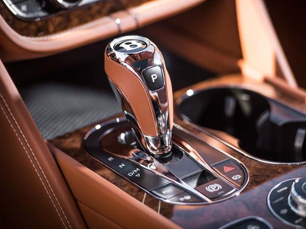 5 दिन बाद आ रही है ब्रिटेन की कंपनी बेंटले की यह सुपरकार, कीमत होगी करोड़ों में 