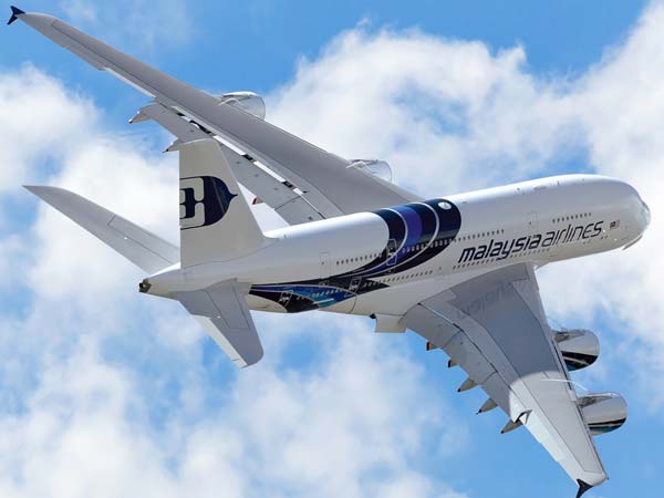 एयरबस ए-380 : ये है दुनिया का सबसे बड़ा यात्री विमान, जानिए क्यों खास है यह 