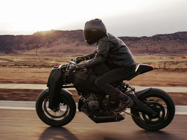 Ronin 1125R : बंदूक बनाने वाली कंपनी ने बनाई 25 लाख की कीमत वाली यह मोटरसाइकिल, जानें कैसे बनी यह 