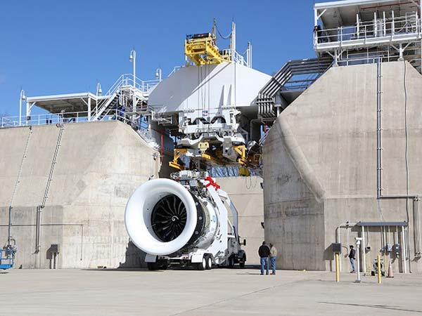 GE9X : ये है दुनिया का सबसे बड़ा जेट इंजन, जल्‍द लग सकता है बोइंग विमान में 