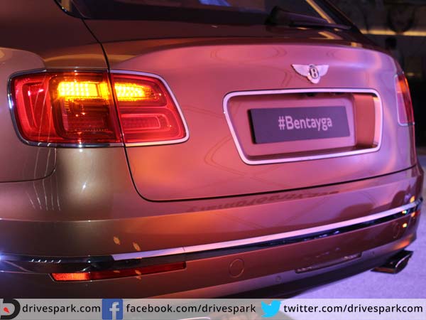 PICS : हाई रेज्‍योल्‍यूशन तस्वीरों में देखिए नई बेंटले बेंटायगा का इंटीरियर व एक्सटीरियर 
