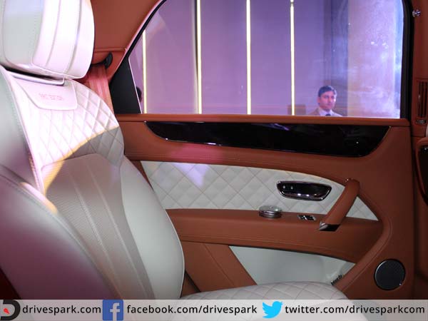 PICS : हाई रेज्‍योल्‍यूशन तस्वीरों में देखिए नई बेंटले बेंटायगा का इंटीरियर व एक्सटीरियर 