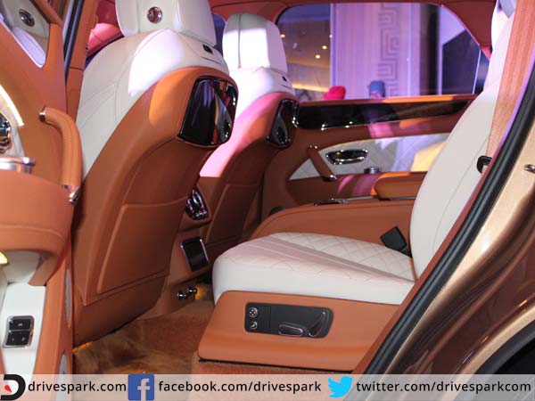 PICS : हाई रेज्‍योल्‍यूशन तस्वीरों में देखिए नई बेंटले बेंटायगा का इंटीरियर व एक्सटीरियर 