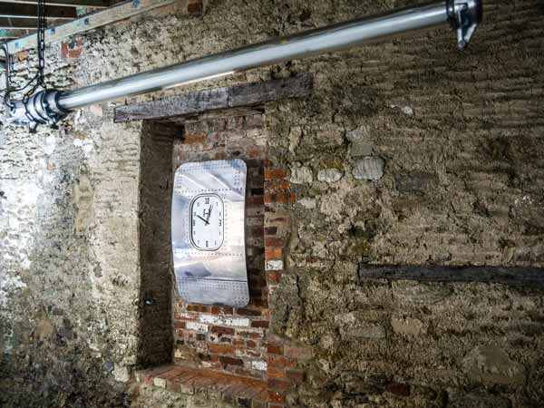 PICS: ये काउलिंग चेयर विमान के इंजन से बनी है ! देखें कुछ ऐसे ही अन्य फर्नीचर जो बने हैं प्लेन से PICS: ये काउलिंग चेयर विमान के इंजन से बनी है ! देखें कुछ ऐसे ही अन्य फर्नीचर जो बने हैं प्लेन से