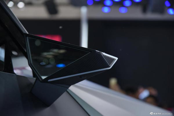 कार्लमैन किंग : बीजिंग ऑटो शो में लॉन्‍च हुई दुनिया की सबसे महंगी एसयूवी, बनेंगी केवल 10 कारें 