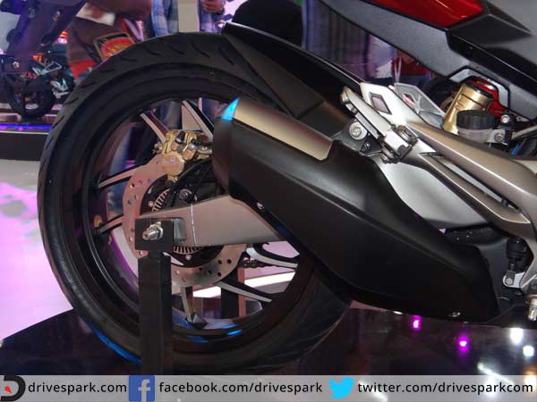Bajaj Pulsar CS400 : जानिए बजाज की इस सबसे पॉवरफुल बाइक से जुड़ी 5 खास बातें 