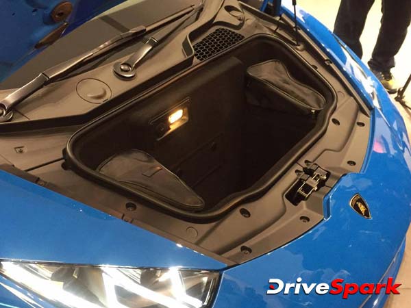 Car Launch : 324 kmph स्‍पीड वाली लैम्बॉर्गिनी हुराकेन स्पाईडर सुपरकार लॉन्च, कीमत 3.89 करोड़ रूपए