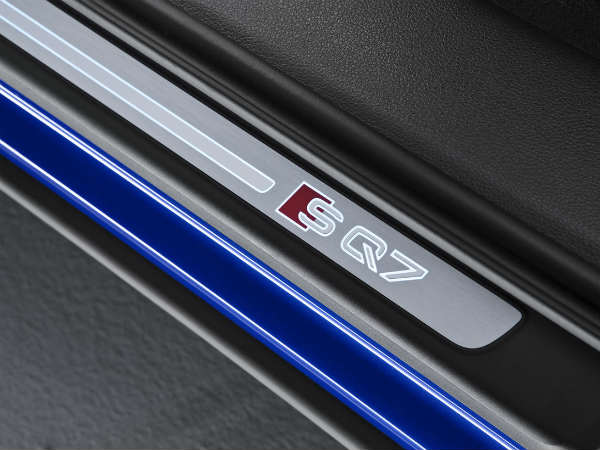 Audi SQ7 TDI : दुनिया की यह सबसे ताकतवर डीज़ल एसयूवी कार हो रही है तैयार 