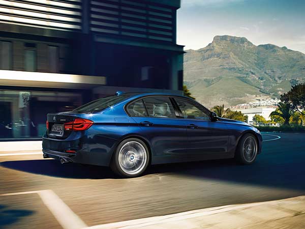 बीएमडब्ल्यू 3-सीरीज और 5-सीरीज पेट्रोल वैरिएंट के साथ भारत में हुई लॉन्च, कीमत 36.9 लाख से शुरू 
