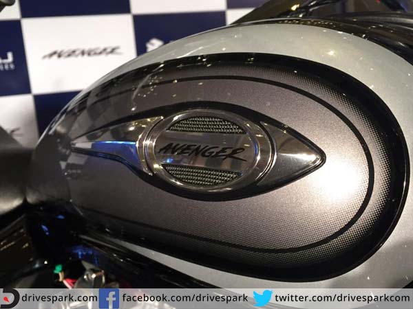 अब डेजर्ट गोल्‍डेन कलर में भी मिल सकेगी 220 सीसी वाली बजाज एवेंजर क्रूज़ यह बाइक 