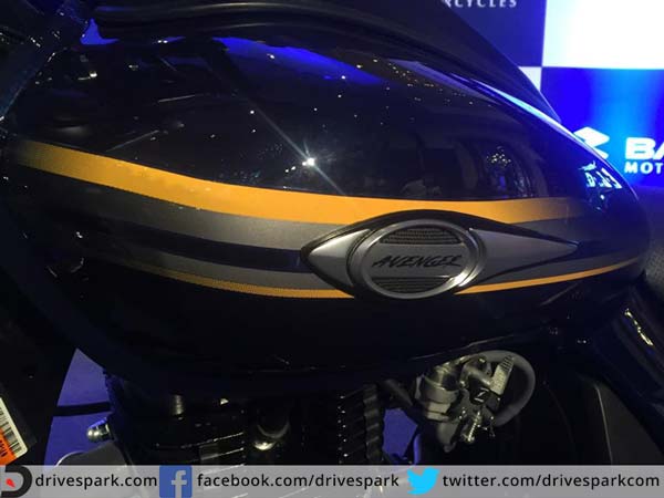 अब डेजर्ट गोल्‍डेन कलर में भी मिल सकेगी 220 सीसी वाली बजाज एवेंजर क्रूज़ यह बाइक 