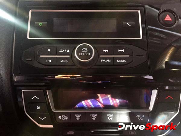 HONDA BR-V : महज़ हफ्ते भर में ही बुक हो गईं 4 हजार से ज्‍यादा होंडा की यह एसयूवी कार, डिलीवरी जल्‍द 