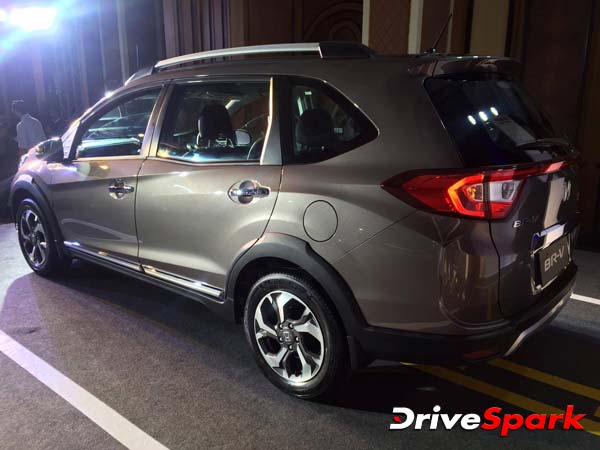 HONDA BR-V : महज़ हफ्ते भर में ही बुक हो गईं 4 हजार से ज्‍यादा होंडा की यह एसयूवी कार, डिलीवरी जल्‍द 