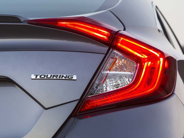 बीआर-वी के बाद अब प्रीमियम सेडान सेगमेंट की होंडा सिविक भी आ सकती है भारत में