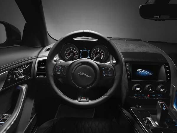 Jaguar F-Type SVR : 300 किलोमीटर प्रति घंटे से अधिक स्‍पीड और लगभग 3 करोड़ की कीमत के साथ भारत में लॉन्‍च हो सकती है जैगुआर की यह सुपरकार